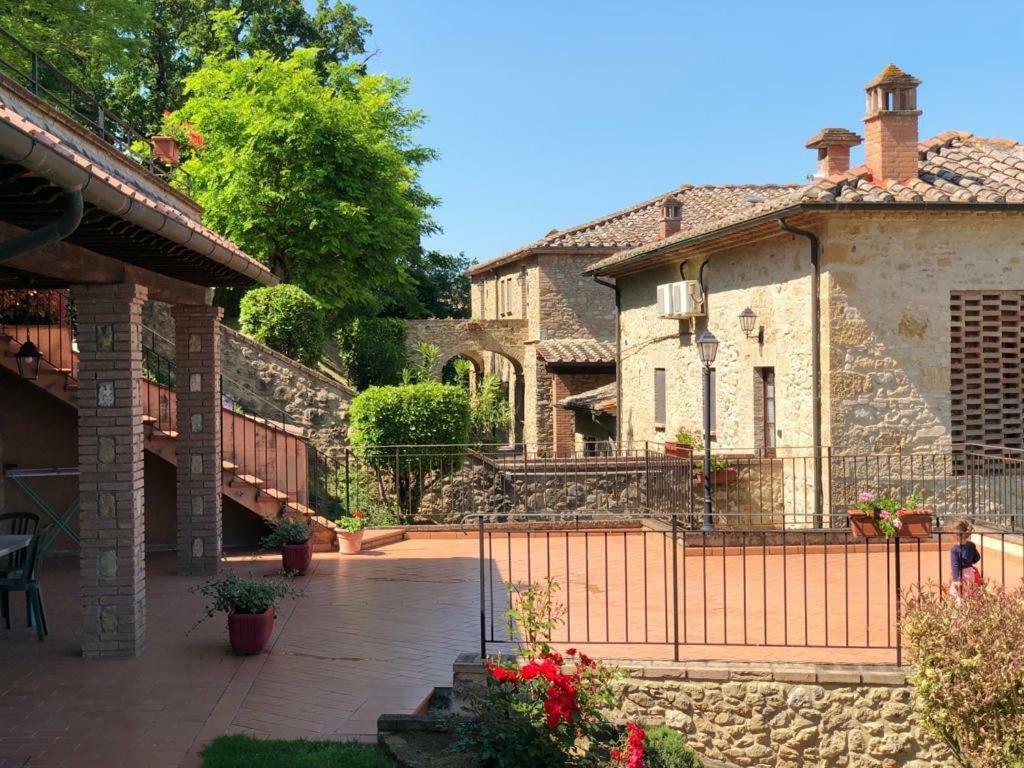 Agriturismo Casale Giulia Volterra Exterior foto